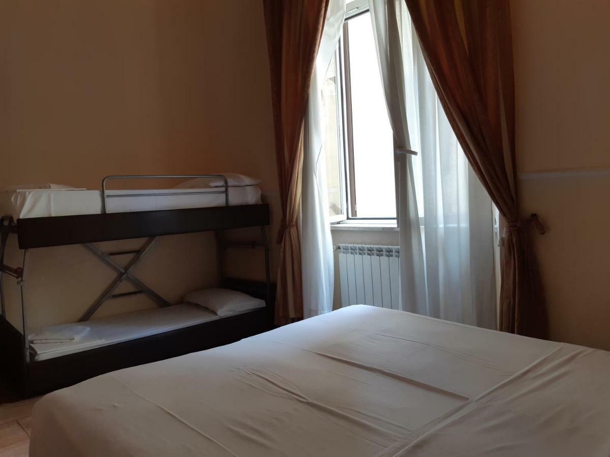 Alex City Inn III Рим Екстериор снимка